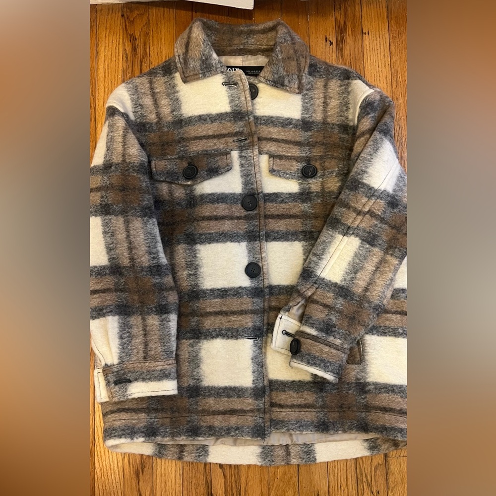 Zara Cream and Gray Textured Jacket